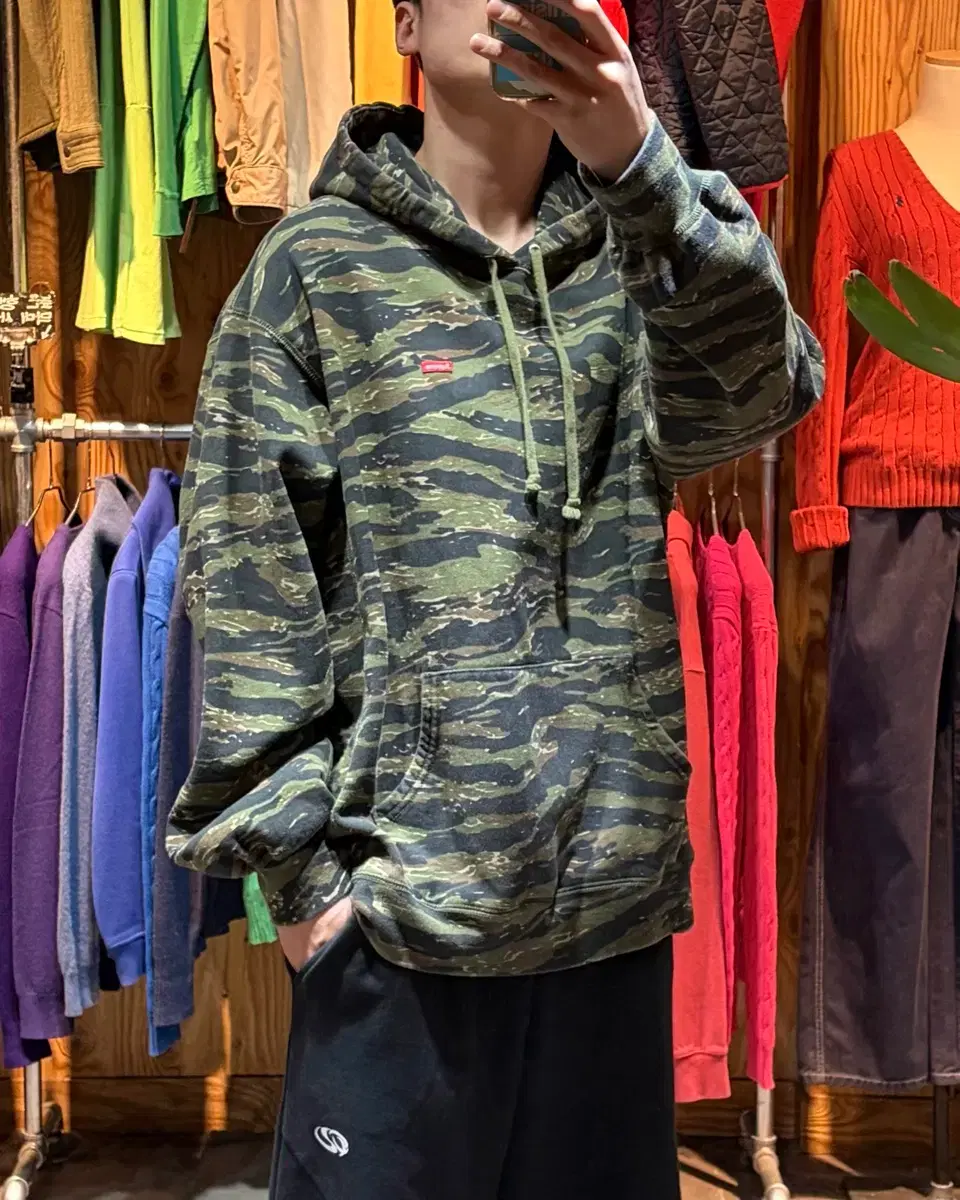 thumbnail-0